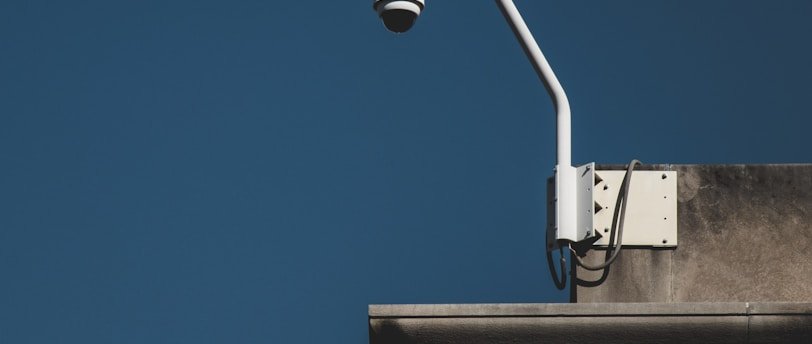 La Vidéosurveillance au Travail : Possibilité de Sanctionner un Salarié Fautif